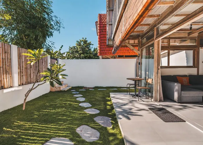 Villa Surf 3 *